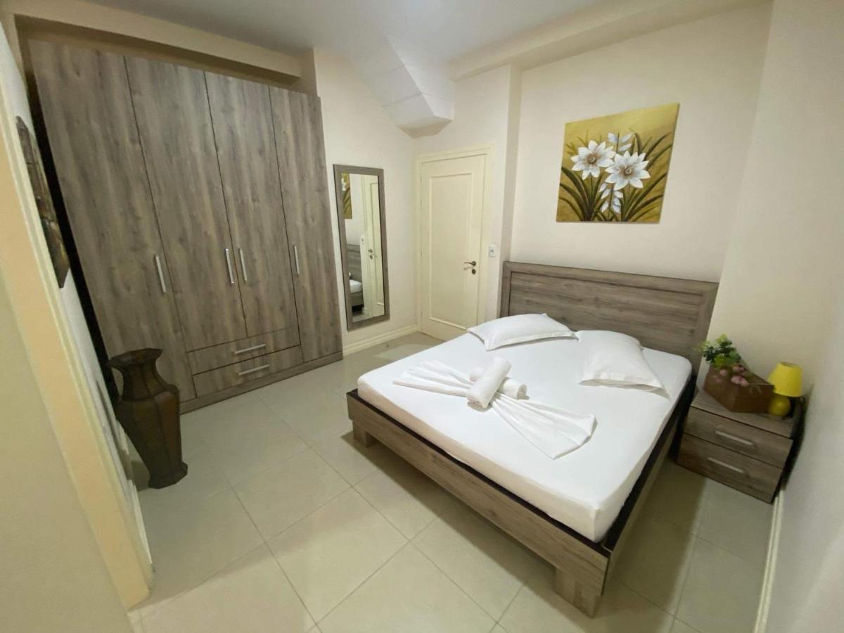 Apartamente Berti'S Garden Saranda Dış mekan fotoğraf