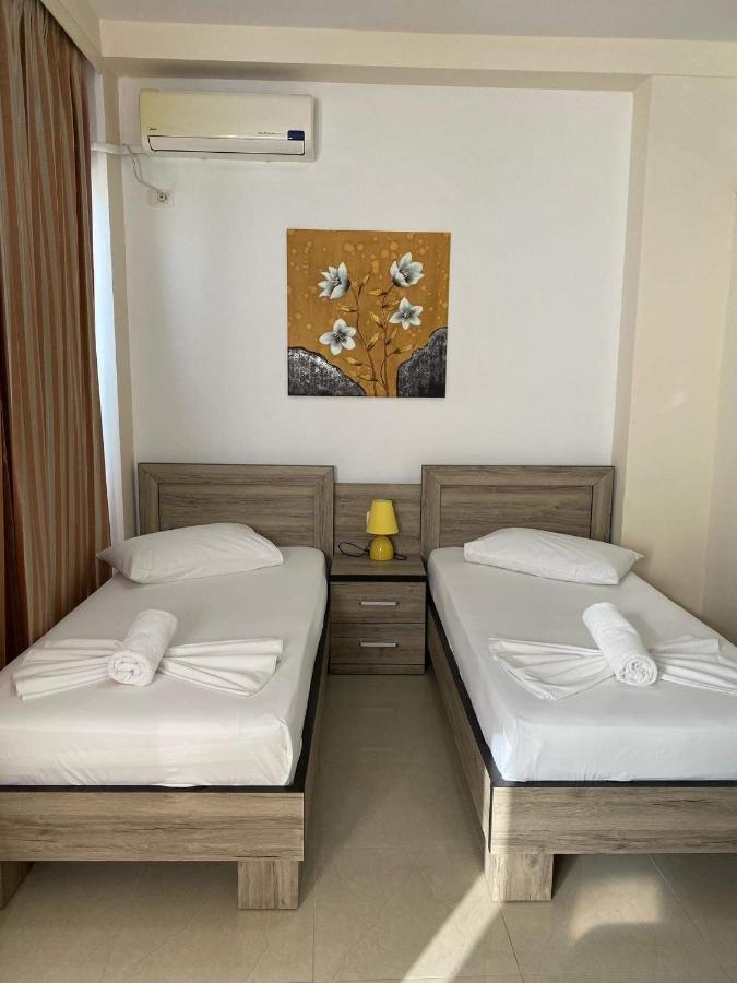Apartamente Berti'S Garden Saranda Dış mekan fotoğraf