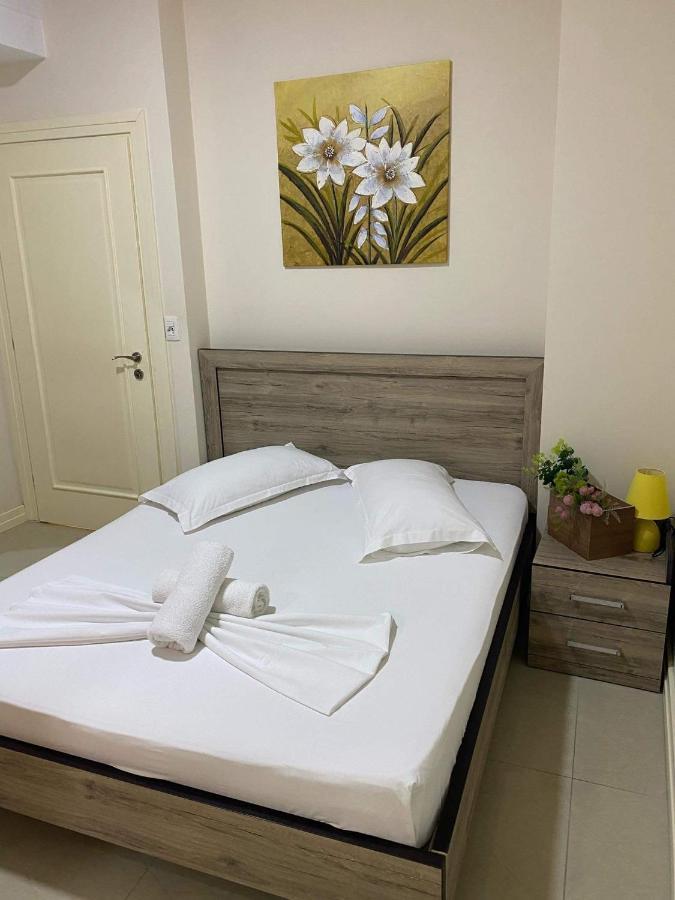 Apartamente Berti'S Garden Saranda Dış mekan fotoğraf
