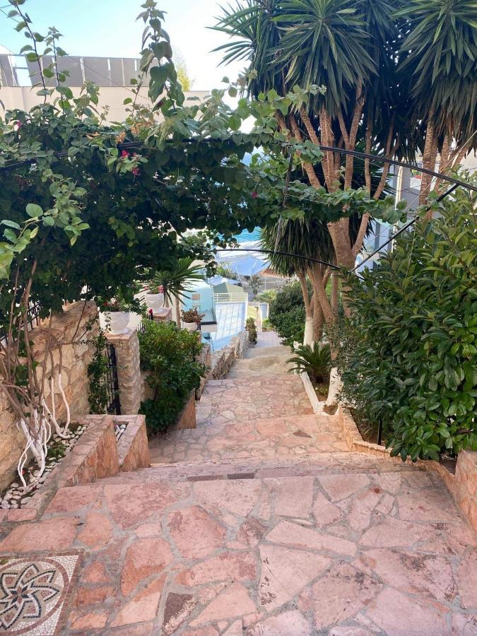 Apartamente Berti'S Garden Saranda Dış mekan fotoğraf